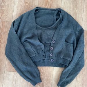 Green cardigan with crop top